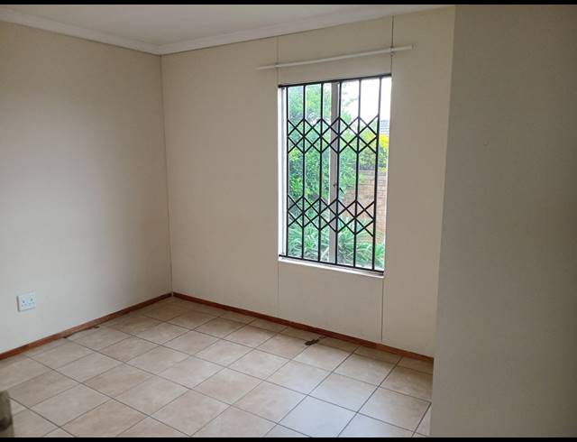 2 BEDROOM FREESTANDING TO LET IN COSMO CITY